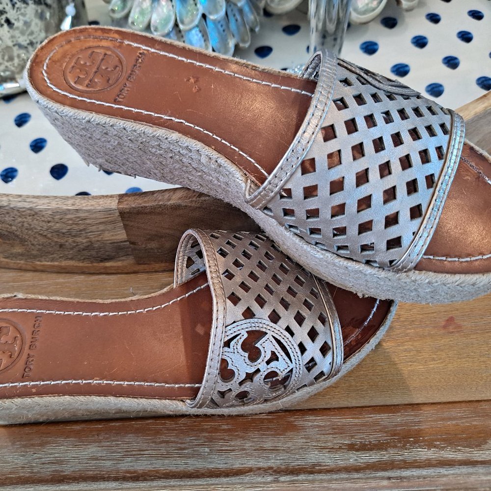 Tory Burch Metallic Rose Gold Wedge Espadrille Slide Sandals - Picture 3 of 11